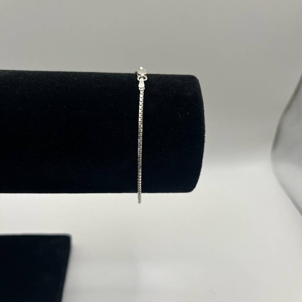 0.925 Silver Box Link Bracelet 7”, 2mm, 2 grams